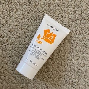 Lancôme foaming cleaning makeup remover with honey